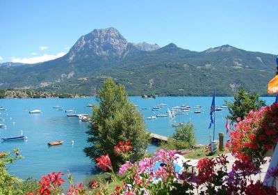 Vue Lac, Chapelle St Michel, Pic Morgon - Vue depuis le réfectoire du centre