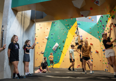 Découverte de l'escalade en famille au Pôle Sport Innovation_Les Orres