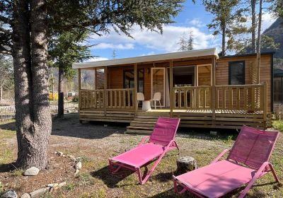 Camping les écolodges des 3 lacs : Mobil-homes._Rochebrune