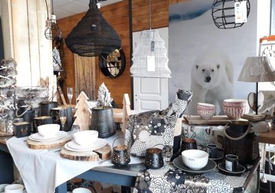 Commerce décoration ours gris Les Orres