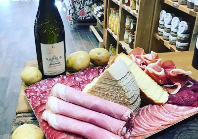 Commerce les Orres alimentation produits