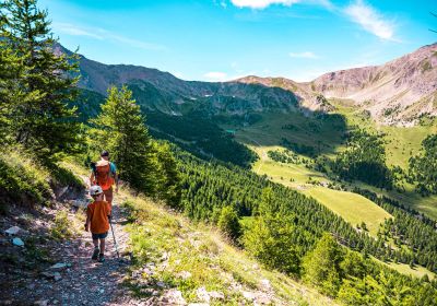 Randonnée vacances en famille aux Orres, Alpes du sud