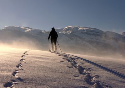 Balade raquettes à neige hiver les Orres
