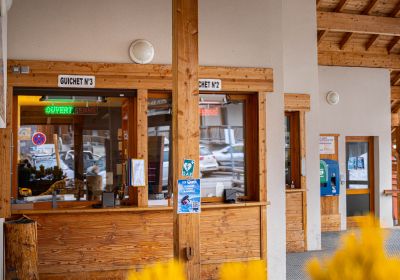 Point de vente caisse Les Orres 1800, achat forfait ski VTT