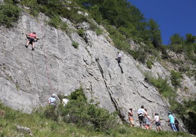 Falaise escalade Les Orres, grimper dans les Alpes du sud