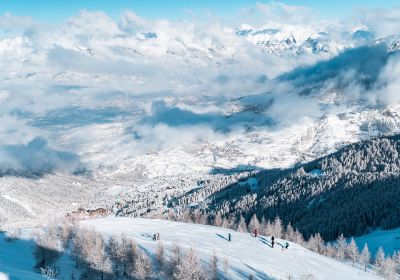 Hiver neige paysage Les Orres