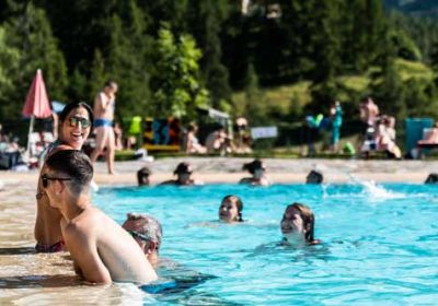 Piscine Les Orres, baignade et panorama Alpes du sud