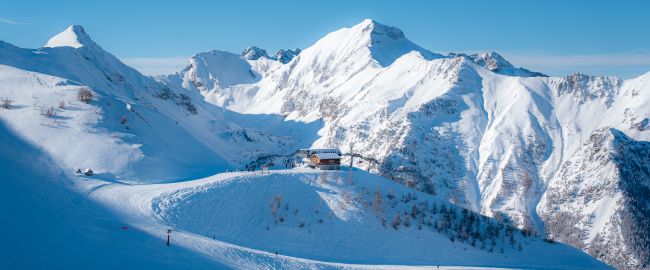 Les Orres, paysage montagne en hiver, Hautes-Alpes