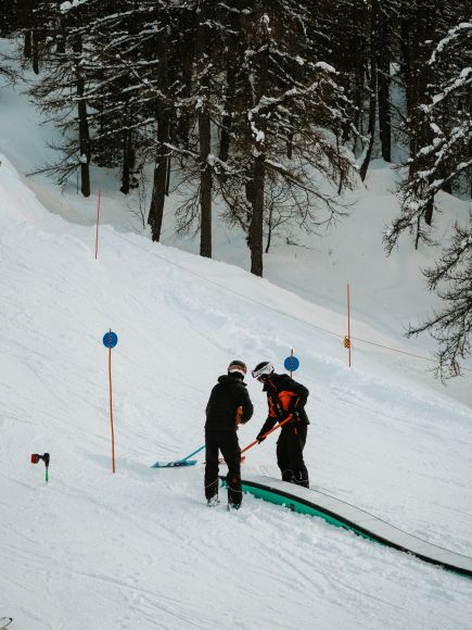 Adrien, shaper aux Orres en charge de toutes les zones ludiques de la station