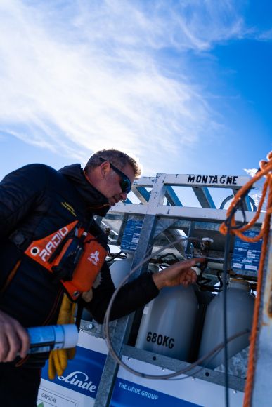 Gazex pour déclenchement des avalanches, sécurité à la station de ski Les Orres, Hautes-Alpes