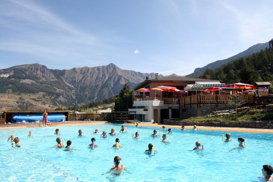 Piscine les Orres cours aquagym gratuits
