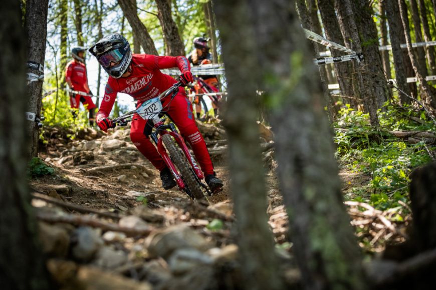 les_orres_stage_commencal_enduro_team_2020_image