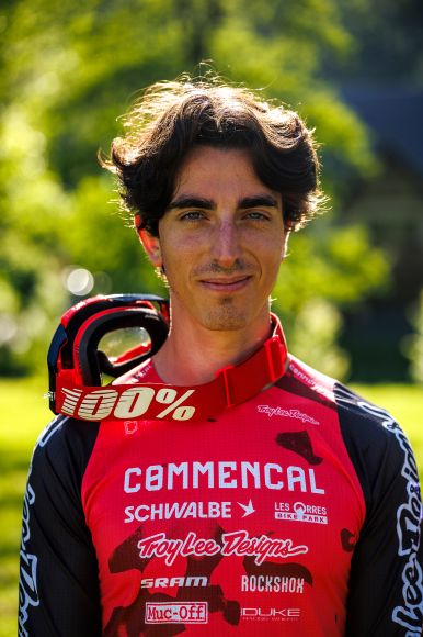 Antoine Pierron Team Commencal Les Orres