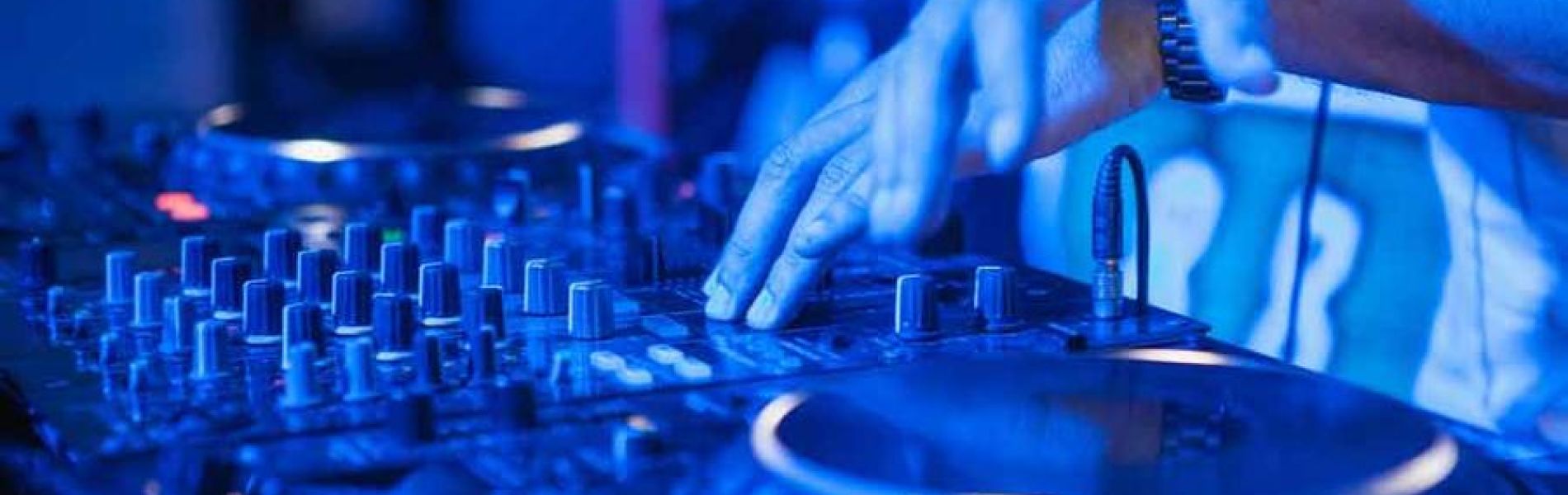 Les mardis de l'été : DJ Jor et feu d'artifice_Les Orres