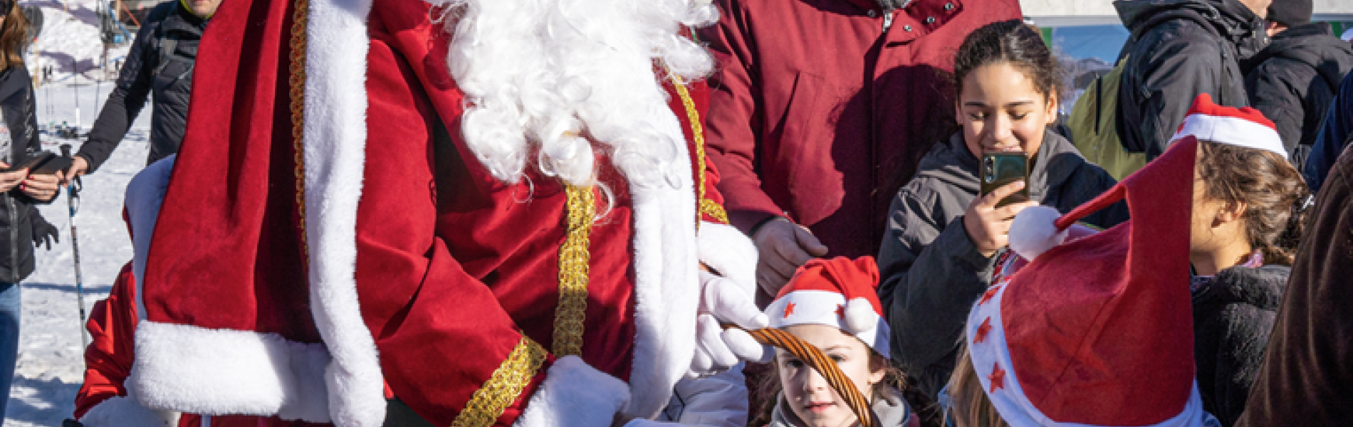 Arrivée du Père Noël_Les Orres - Arrivée du Père Noël_Les Orres