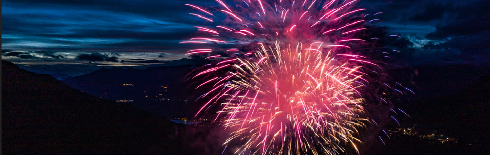 Feu d'artifice_Les Orres - Feu d'artifice_Les Orres Feu d'artifice_Les Orres - Feu d'artifice_Les Orres