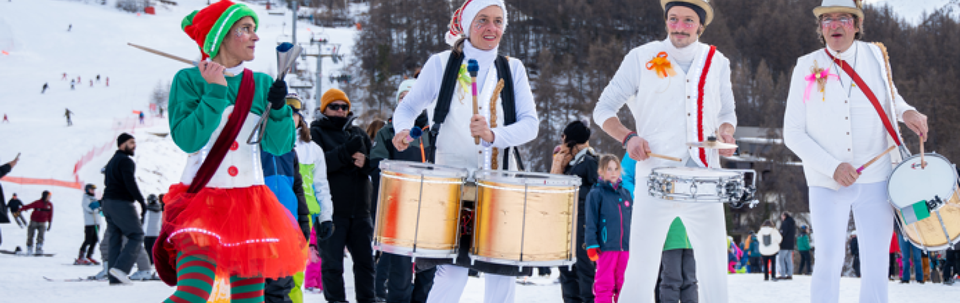 La fiesta du ski : Les fanfares sur les pistes_Les Orres - La fiesta du ski : Les fanfares sur les pistes_Les Orres