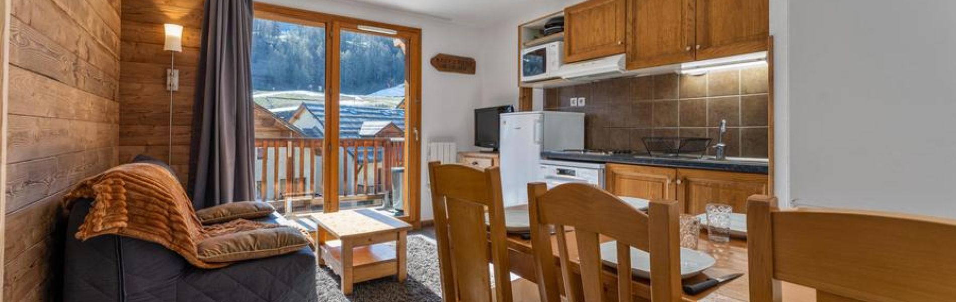 BALCONS DE BOIS MEAN A106_Les Orres