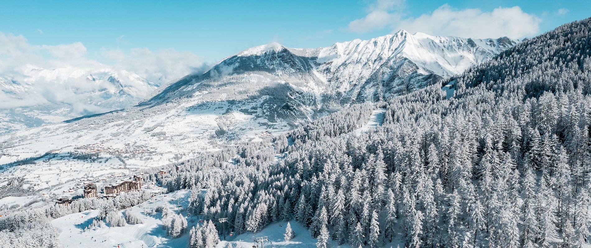 Station de ski Les Orres, neige et soleil Hautes-Alpes