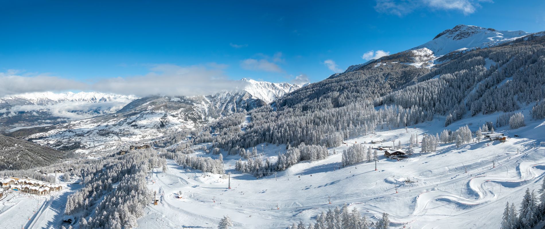 Station de ski Les Orres dans les Alpes du sud, vacances d'hiver