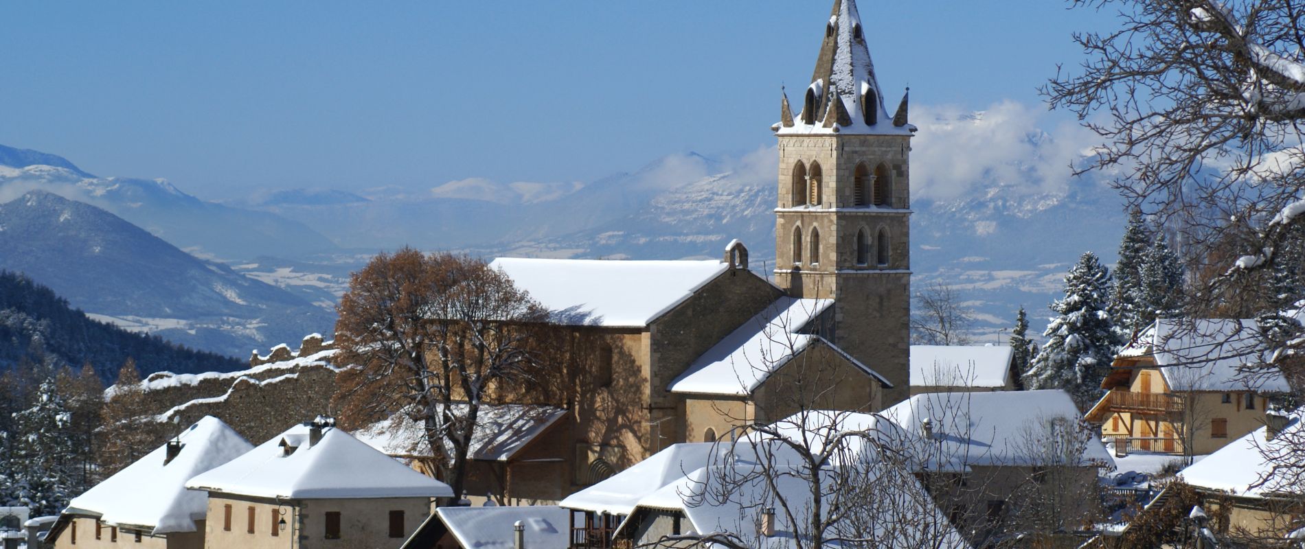 Les Orres chef-lieu hiver neige patrimoine église, Hautes-Alpes