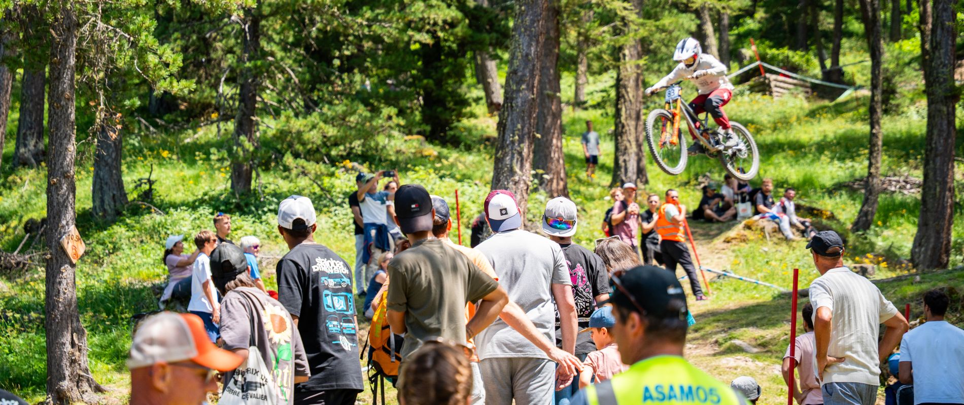 Coupe d'Europe de VTT de descente aux Orres, dans les Alpes du Sud