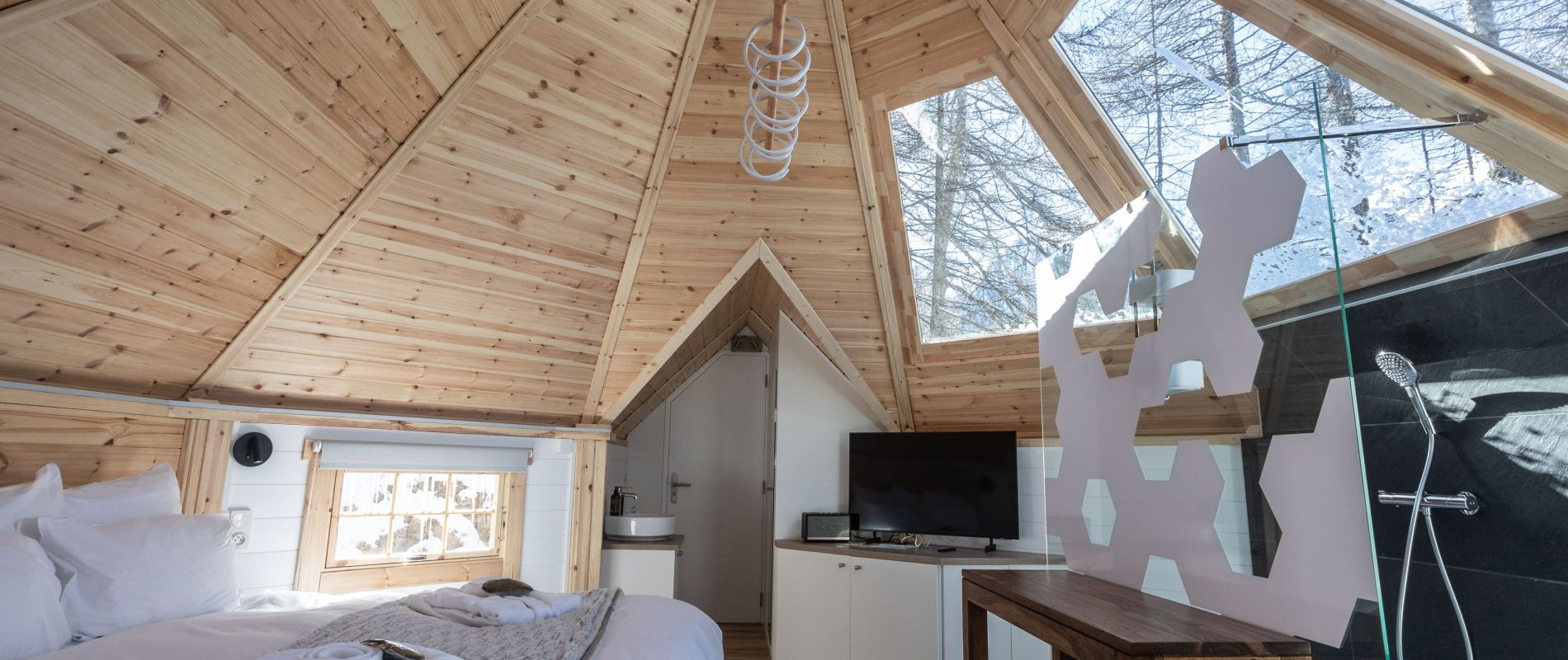 Alpin D'Home, hébergement insolite aux Orres, station de ski des Alpes du sud