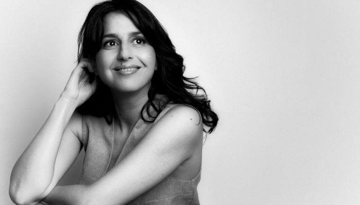Nadia Roz en spectacle aux Orres, humour dans les Hautes-Alpes
