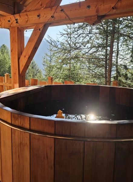 Cabanes de Mélézia, Logement insolite aux Orres, Hautes-Alpes
