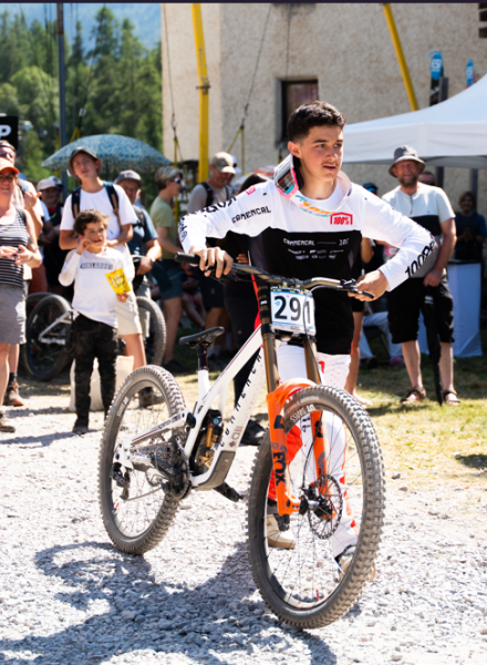 Le podium de l'Ixs Downhill Cup aux Orres, dans les Alpes du Sud