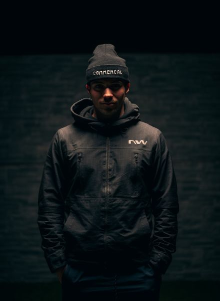 Jules mécanicien Team commencal Les Orres Bike Park