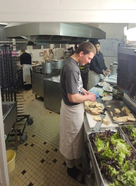 Les élèves de première en baccalauréat professionnel au lycée de la Méditerranée à la Ciotat
