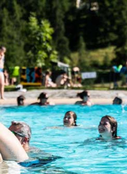 Piscine Les Orres, baignade et panorama Alpes du sud