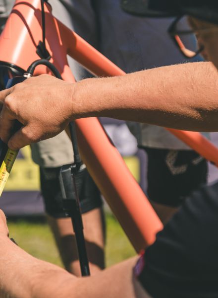 ROCKSHOX_ Test VTT DH sur les Orres Bike Park, Alpes du sud