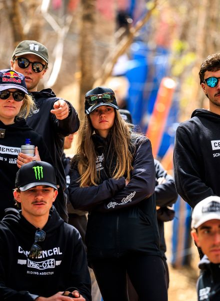 Team Commencal Schwalbe