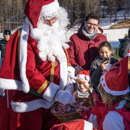 Arrivée du Père Noël_Les Orres - Arrivée du Père Noël_Les Orres