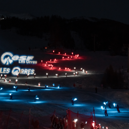 Nouvel an : ski show de l'ESF, descente aux flambeaux et grand feu d'artifice_Les Orres