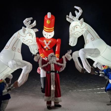 Déambulation : Les rennes de Noël_Les Orres - Déambulation : Les rennes de Noël_Les Orres