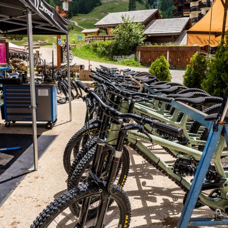 Louer acheter son VTT, matériel de sport aux Orres, station en été des Alpes du sud