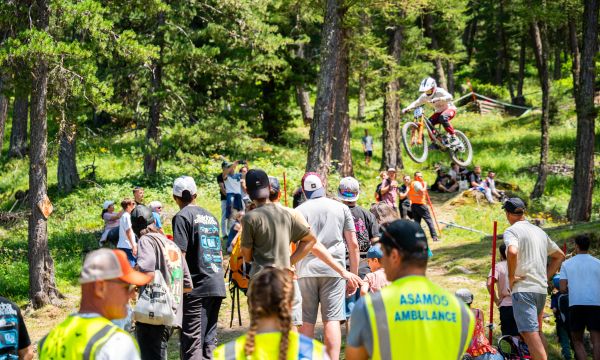 Coupe d'Europe de VTT de descente aux Orres, dans les Alpes du Sud