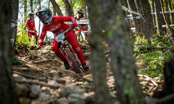 les_orres_stage_commencal_enduro_team_2020_image