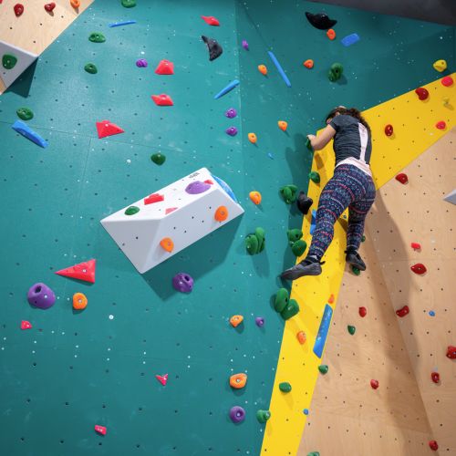 Pole sport innovation PSI Les Orres escalade